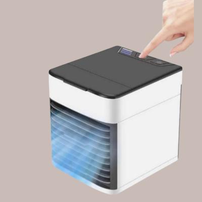 مكيف مكتبي صغير